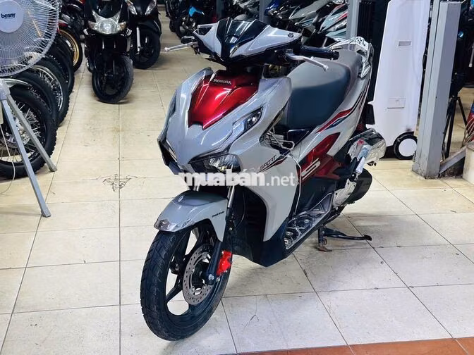 XE MÁY THỊNH PHÁT-AIR BLADE 125 XÁM ĐỎ SPORT 2024