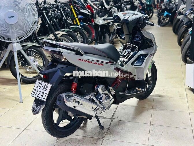XE MÁY THỊNH PHÁT-AIR BLADE 125 XÁM ĐỎ SPORT 2024