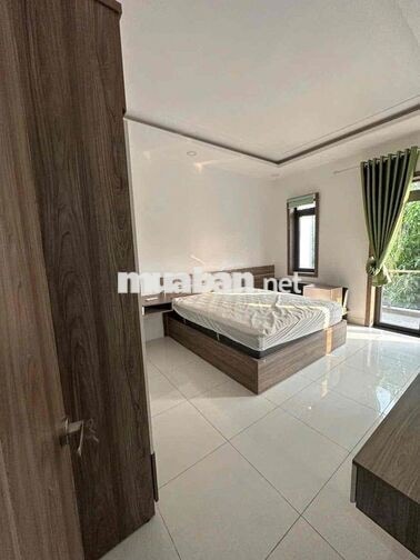 Cho Thuê Nhà DT 5x20 1Trệt 2Lầu 4Pn 5Wc Sân Ôtô Sát Chung Cư Picity