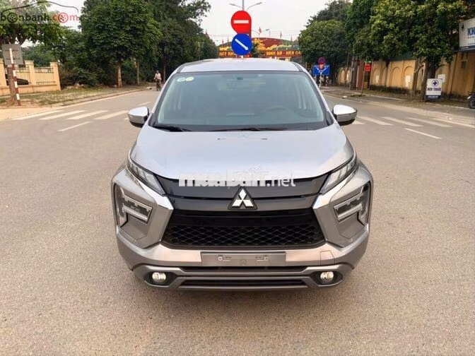 Mitsubishi Xpander Premium 1.5 AT 2022 Bạc