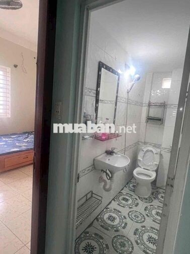 NHÀ HẺM PHAN HUY ÍCH TRỆT 2 LẦU SÂN THƯỢNG - 3 PHÒNG NGỦ GIÁ 11TR