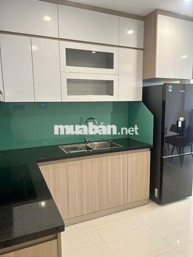 Chủ nhà cần bán gấp 2PN 55m S106 Vinhomes Smart City