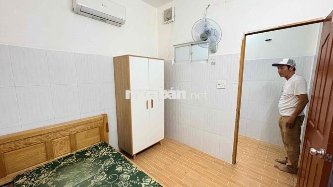 CHO THUÊ CĂN HỘ MINI 2PN-2WC 55m2 NGAY BẾN THÀNH, Q1. FULL NT MỚI 100%