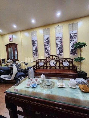 Bán nhà 5 tầng phố Trần Duy Hưng, 55m2, xây chăc chắn, ở luôn, gần phố