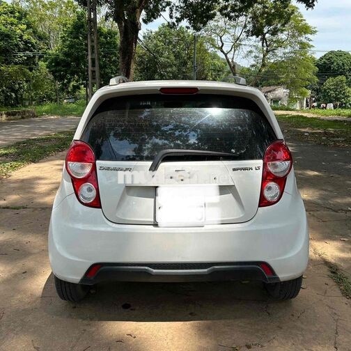 Chevrolet Spark LT 2018 Số sàn Trắng
