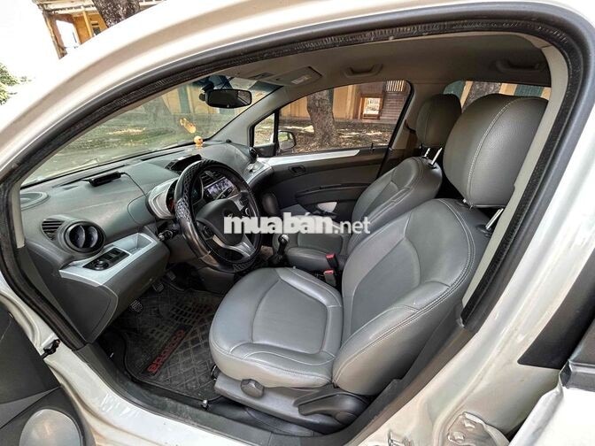 Chevrolet Spark LT 2018 Số sàn Trắng