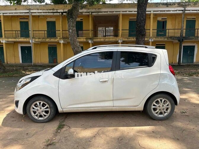 Chevrolet Spark LT 2018 Số sàn Trắng