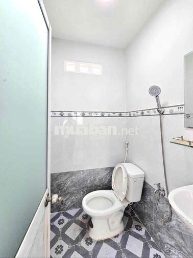 1 tỷ 400 nhà 1 lầu,  gần quận 7 gần cầu Phú Xuân