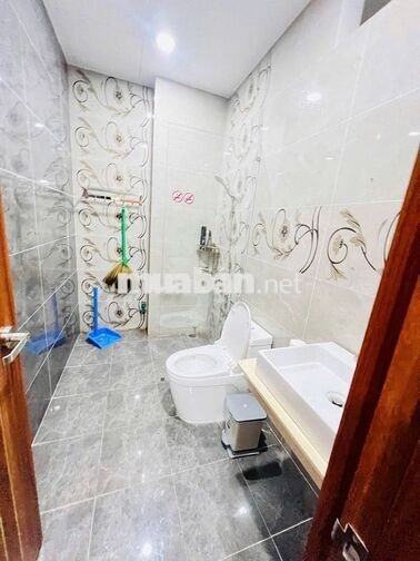 [NCC] CHO THUÊ NHÀ 8PN-8WC MẶT TIỀN NGUYỄN PHƯỚC LAN 