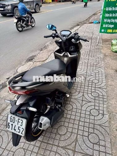 🟡🟡 Vario 150 Nâu đen T9/2020 rất đẹp ngay chủ