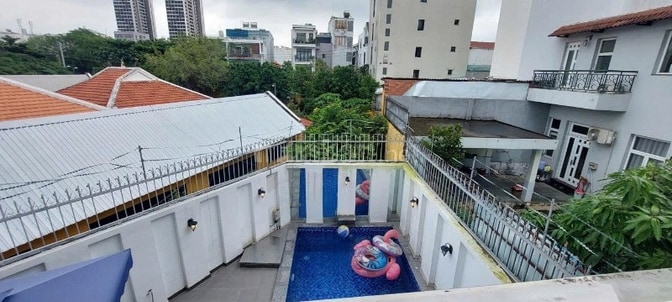 BIỆT THỰ HỒ BƠI MẶT TIỀN ĐƯỜNG KHU THẢO ĐIỀN 173tr/m2
