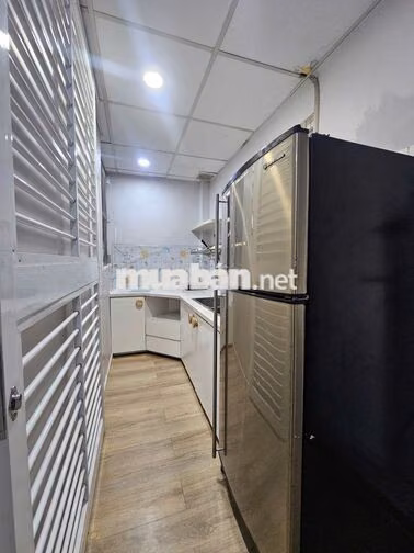Chính chủ cho thuê phòng thoáng mát, full đồ, xách vali vào ở ngay