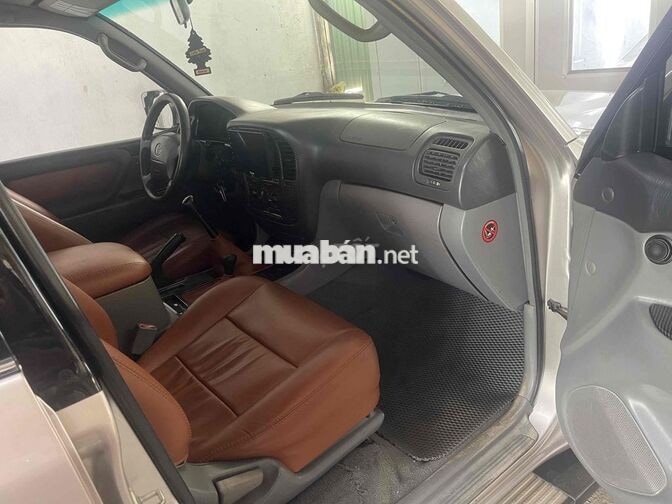 Toyota Land Cruiser 8 chỗ Xăng Số sàn Nhật Bản