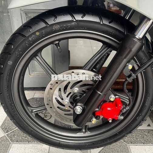 Vision mẫu 2026 xám sporty bánh lớn, 1100km, 9 chu