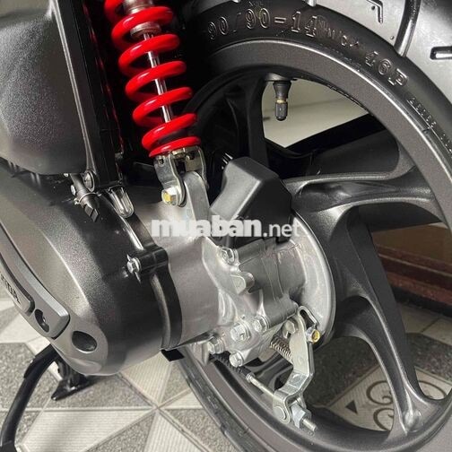 Vision mẫu 2026 xám sporty bánh lớn, 1100km, 9 chu