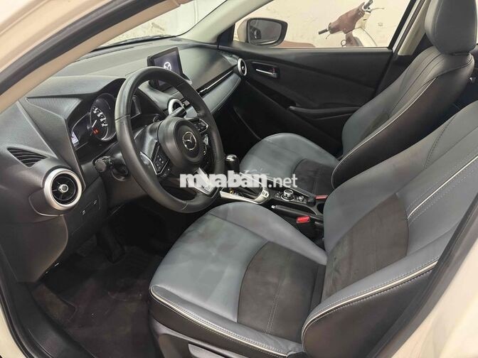 Mazda Mazda 2 Luxury 2021 Trắng Tự động