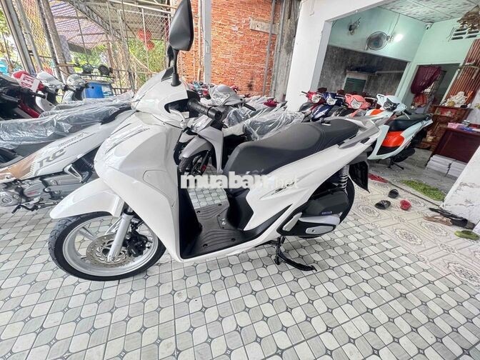 Honda SH 2026 Trắng 354 km
