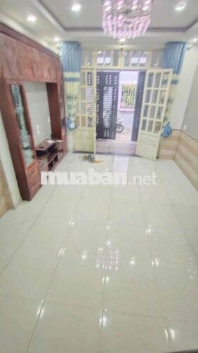 nhà đẹp 1 lầu 3pn2wc đ 38 HXHgần chợ hiệp bình