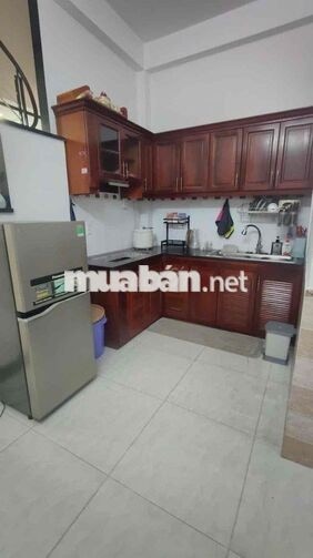 nhà đẹp 1 lầu 3pn2wc đ 38 HXHgần chợ hiệp bình