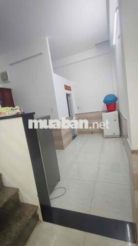 nhà đẹp 1 lầu 3pn2wc đ 38 HXHgần chợ hiệp bình