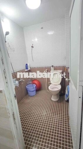 nhà đẹp 1 lầu 3pn2wc đ 38 HXHgần chợ hiệp bình