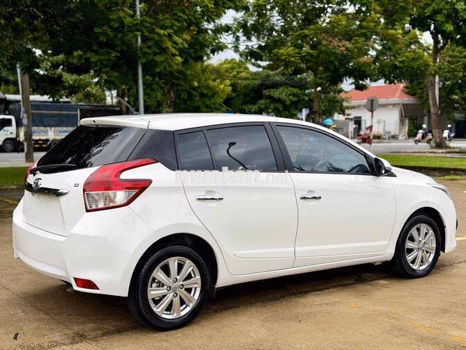 Toyota Yaris 2016 1.3AT Bản G Trắng