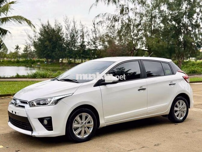 Toyota Yaris 2016 1.3AT Bản G Trắng