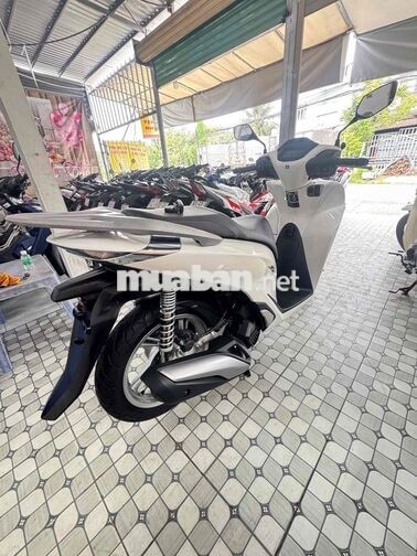 Honda SH 2026 Trắng 354 km