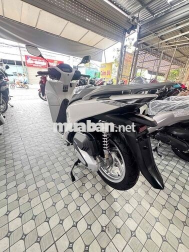 Honda SH 2026 Trắng 354 km