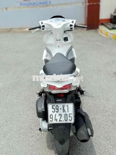 Honda Air Blade 125cc .Trắng - HỖ TRỢ GÓP / NỢ 6
