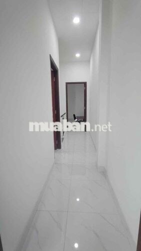 nhà đẹp 1 lầu 3pn2wc đ 38 HXHgần chợ hiệp bình
