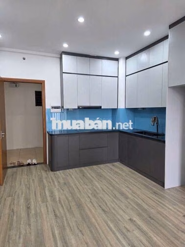 Bán gấp căn góc 75m2 2 ngủ, 2 WC tại Hoàng Đạo Thành, Thanh Xuân