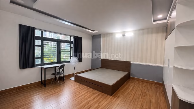Chính chủ bán nhà khu Phan Xích Long - Phú Nhuận, 51m2, 3 lầu, ST, 4PN