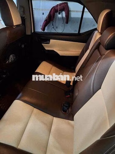 Toyota Fortuner 2021 Trắng 7 chỗ