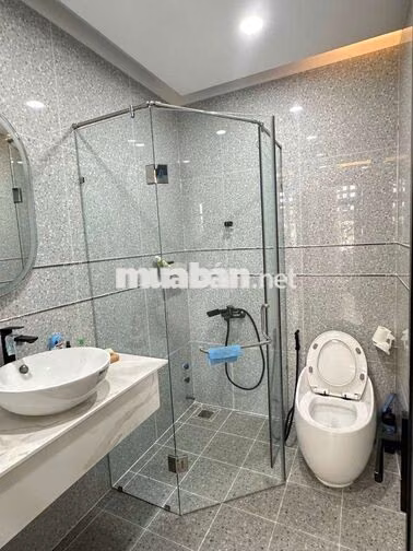 CHO THUÊ NHÀ GIÁ RẺ ĐẸP 4PN 4WC 18TR 