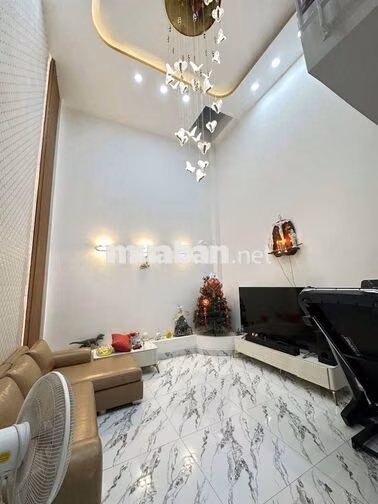 CHO THUÊ NHÀ GIÁ RẺ ĐẸP 4PN 4WC 18TR 