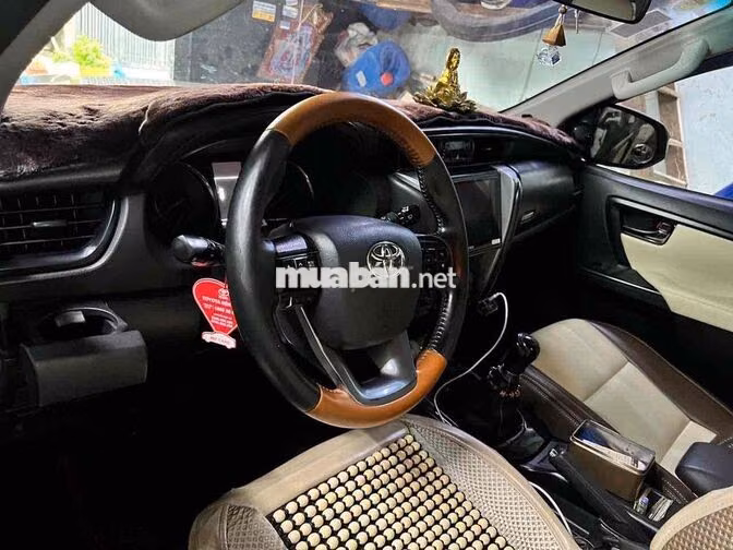 Toyota Fortuner 2021 Trắng 7 chỗ