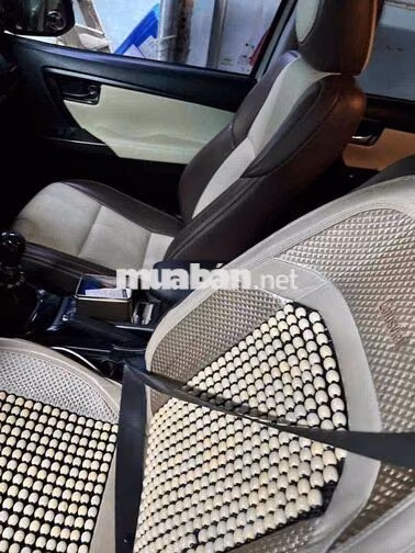 Toyota Fortuner 2021 Trắng 7 chỗ