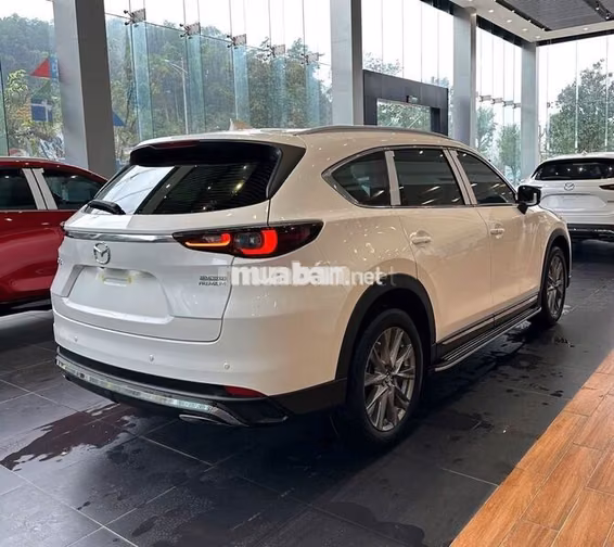 Mazda CX-8 Luxury Trắng 7 chỗ