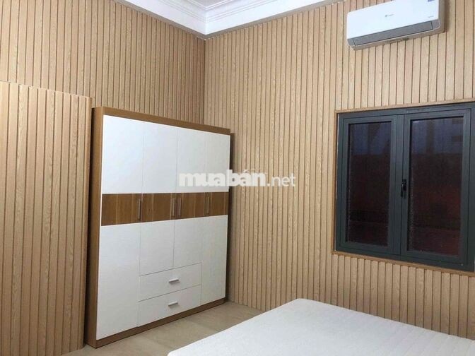 Cho thuê nhà MT Ngô Quyền 3 tầng 5pn 3wc 3p sinh hoạt sinh, có tầng 1