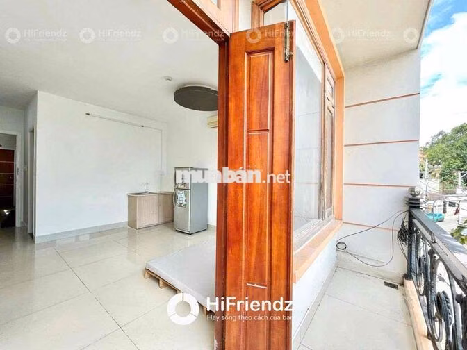 STUDIO FULL NỘI THẤT - BANCONG - THANG MÁY - GẦN ĐẦM SEN