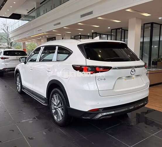 Mazda CX-8 Luxury Trắng 7 chỗ