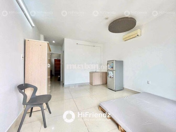 STUDIO FULL NỘI THẤT - BANCONG - THANG MÁY - GẦN ĐẦM SEN
