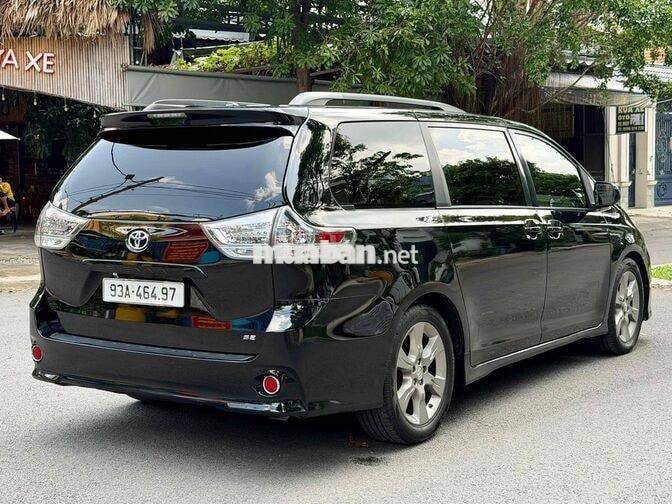 Toyota Sienna 3.5L SE 2010 Đen Mỹ bản Sport full