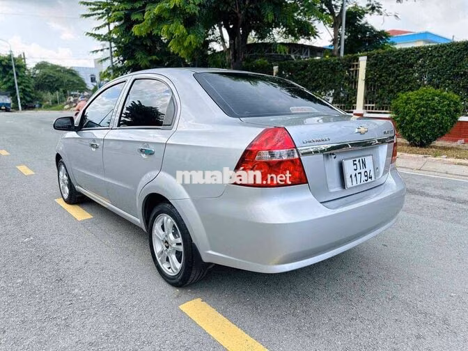 Chevrolet Aveo 2014 Tự động Bạc