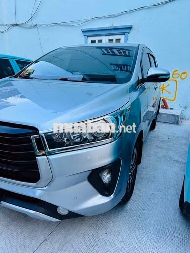 Toyota Innova 2021 Bạc Xe gia đình