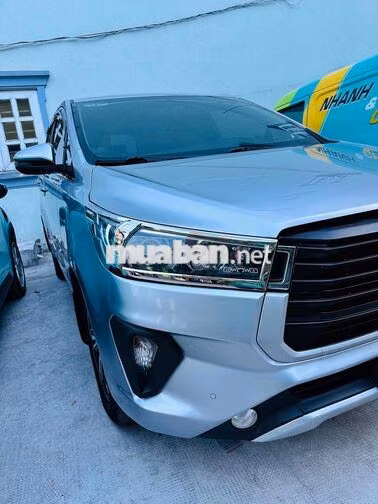 Toyota Innova 2021 Bạc Xe gia đình