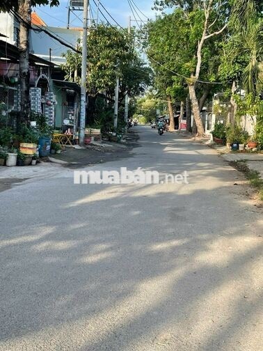 Chính chủ cho thuê nhà mặt tiền nội bộ QL13 gần Vạn Phúc City