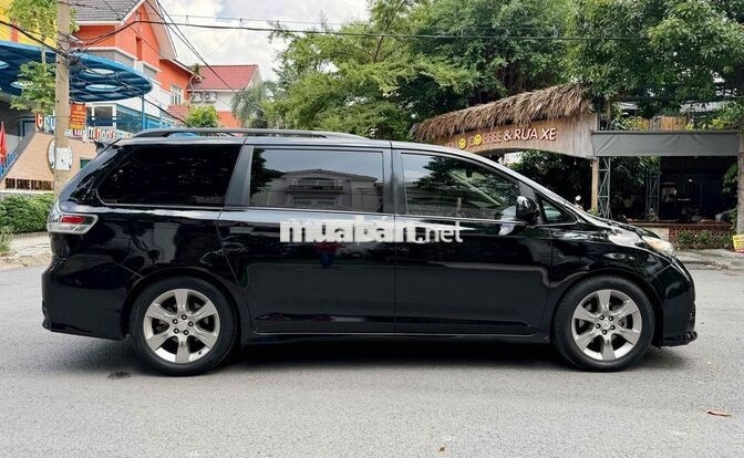Toyota Sienna 3.5L SE 2010 Đen Mỹ bản Sport full