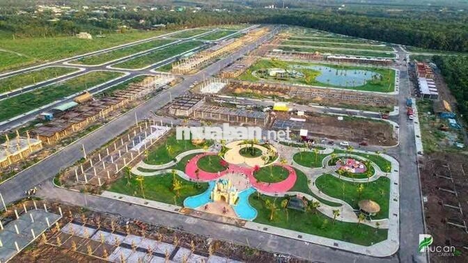 cần  bán gấp lô đất về  cali ở với con